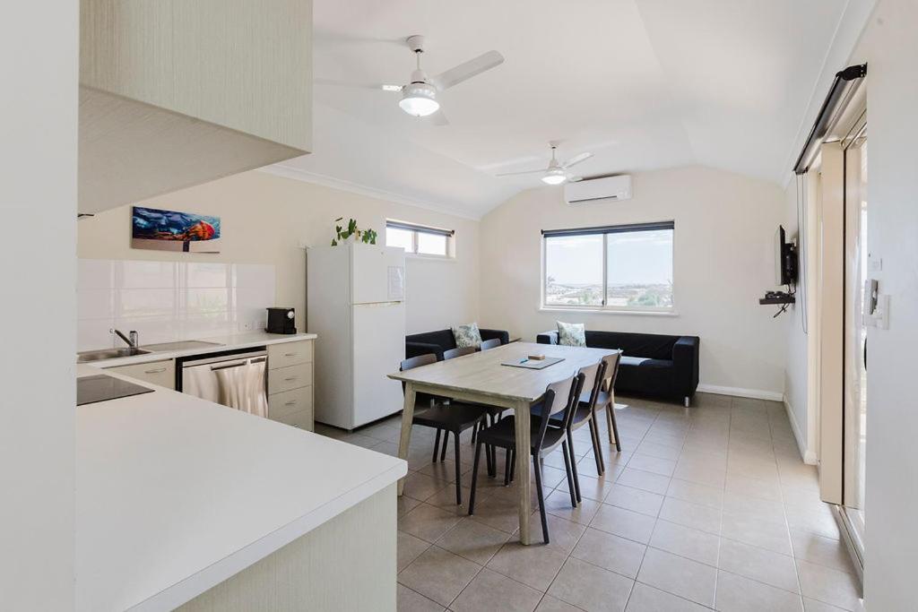 Apartamento Peoples Park Coral Bay Exterior foto