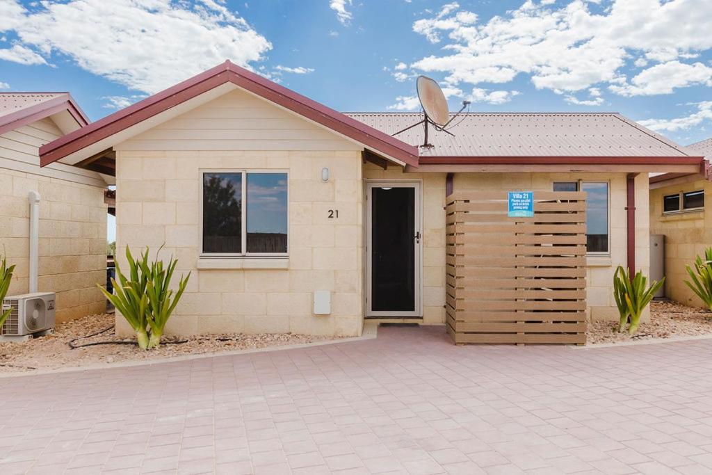 Apartamento Peoples Park Coral Bay Exterior foto